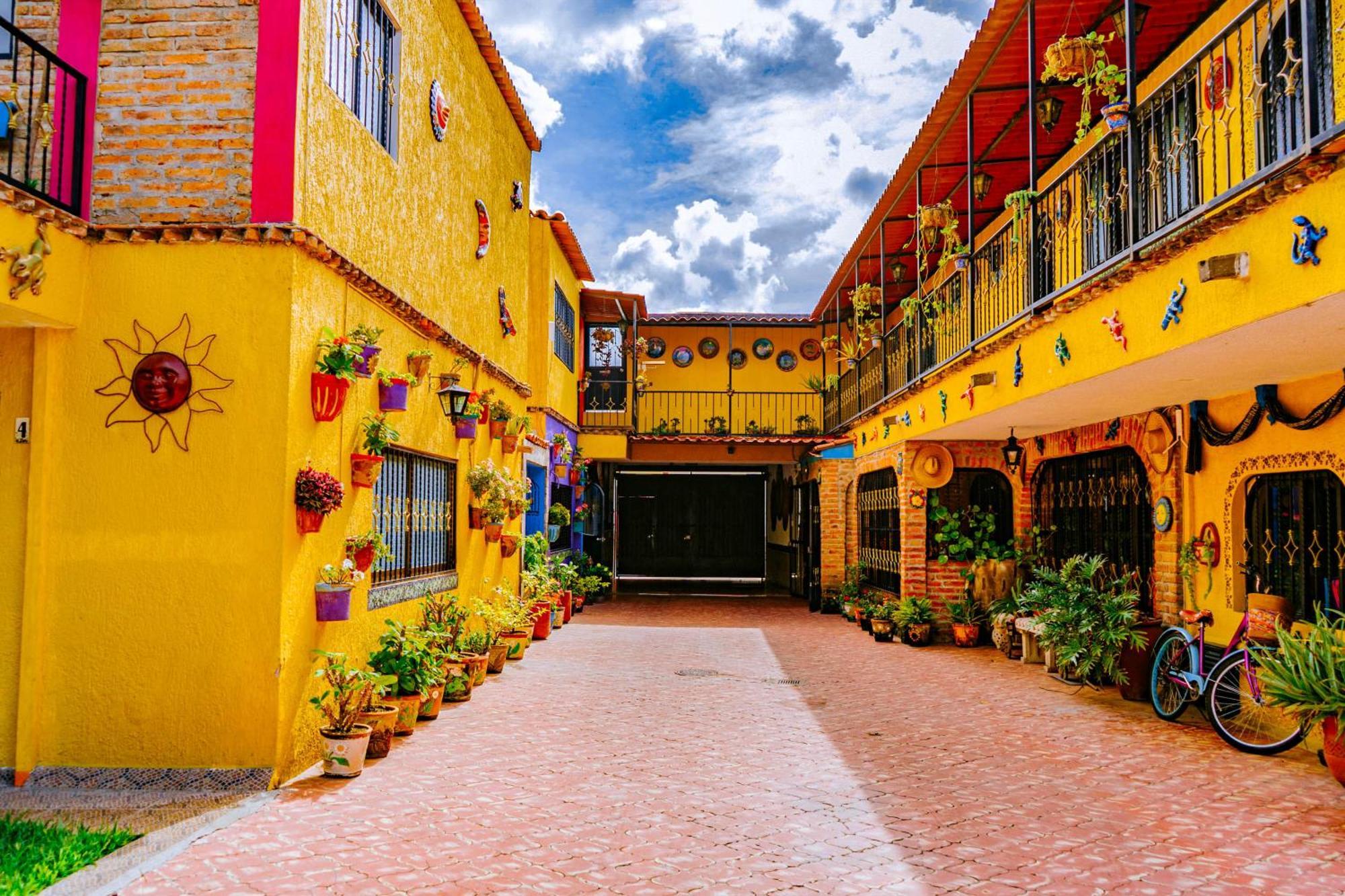Posada Las Margaritas Tlaquepaque Exterior foto